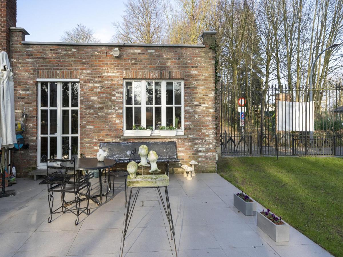 Apartment In Kruibeke At Wissekerke Castle Екстериор снимка