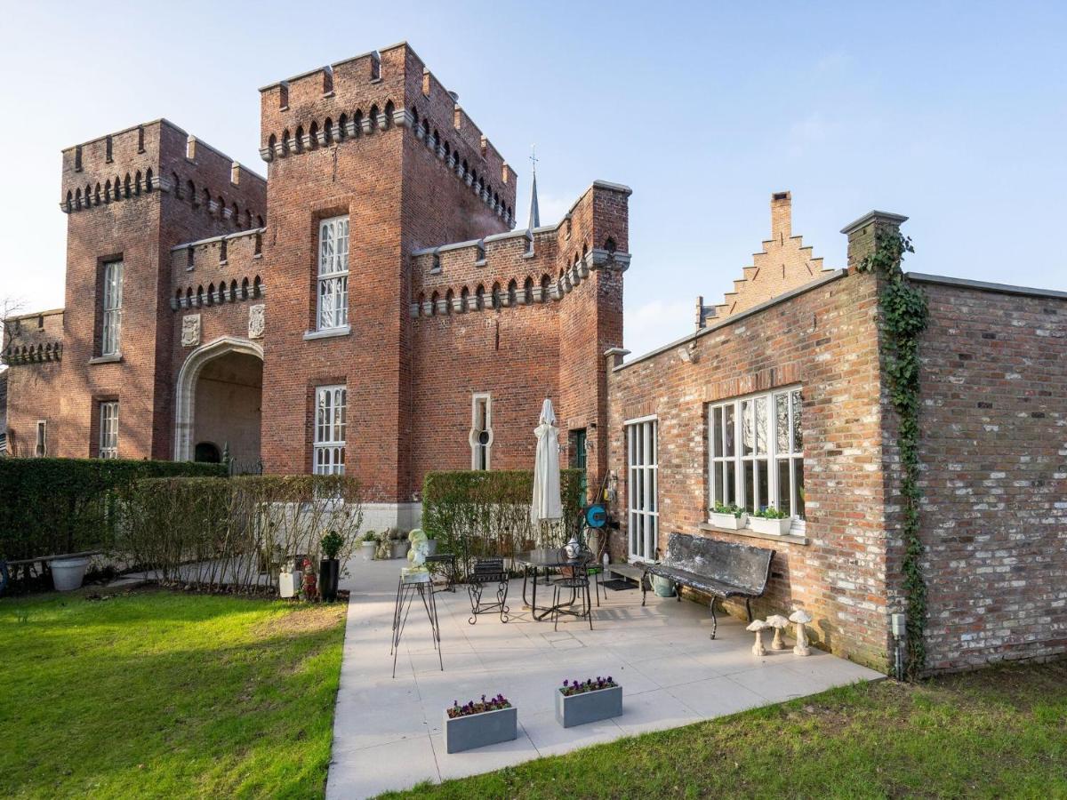 Apartment In Kruibeke At Wissekerke Castle Екстериор снимка
