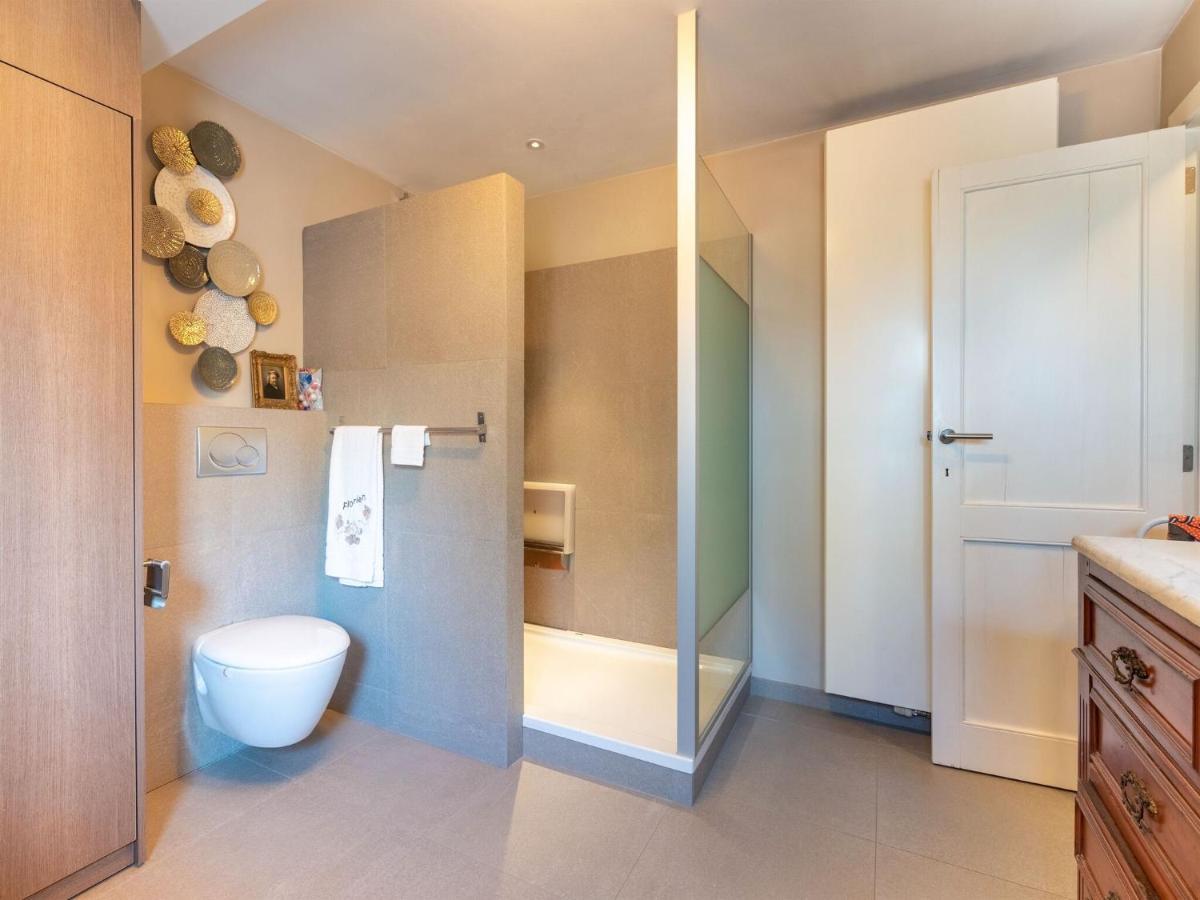 Apartment In Kruibeke At Wissekerke Castle Екстериор снимка