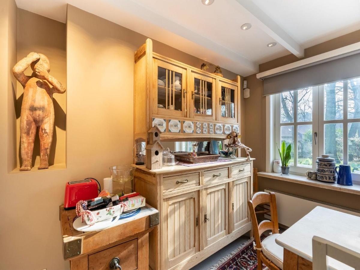 Apartment In Kruibeke At Wissekerke Castle Екстериор снимка